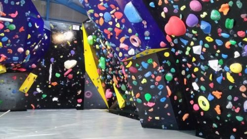 愛知県のクライミング施設「クライミングジム NO LIMIT（ノーリミット）」